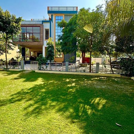 Kaashi Flora Villa Варанаси Екстериор снимка