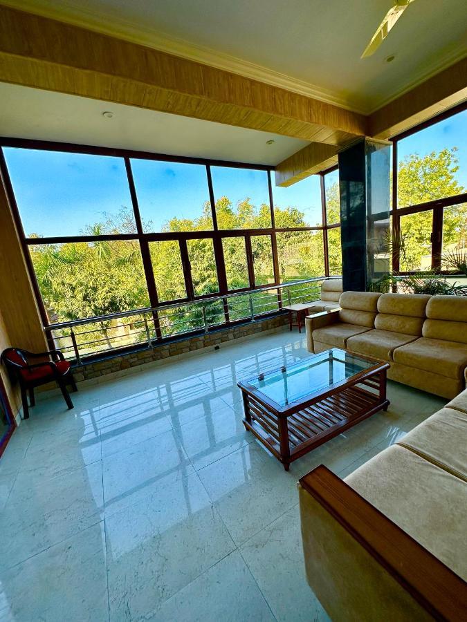 Kaashi Flora Villa Варанаси Екстериор снимка