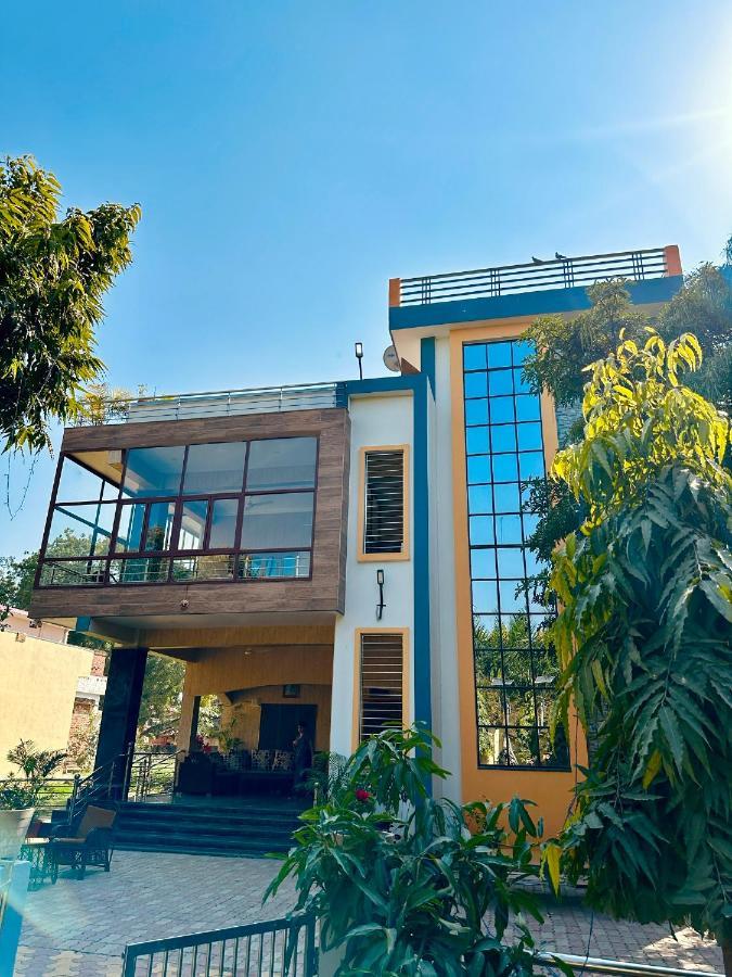 Kaashi Flora Villa Варанаси Екстериор снимка