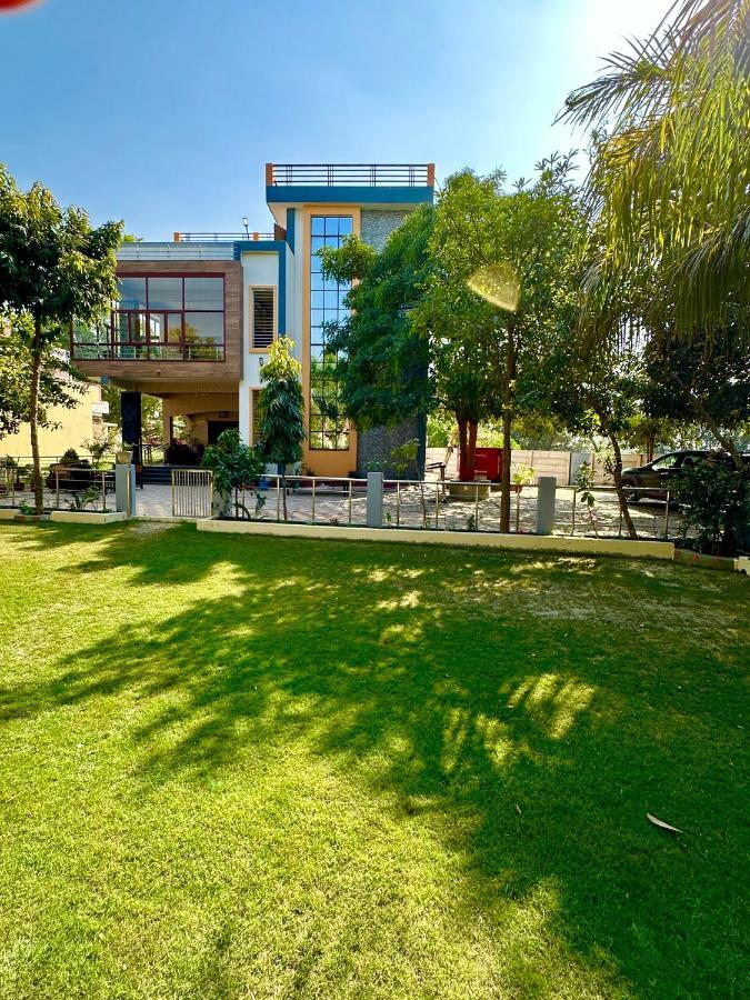 Kaashi Flora Villa Варанаси Екстериор снимка